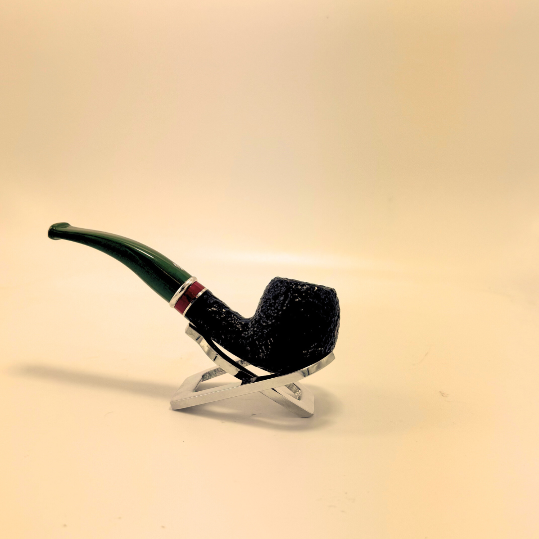 Savinelli St. Nicholas no. 626 Bent Apple Rusticated